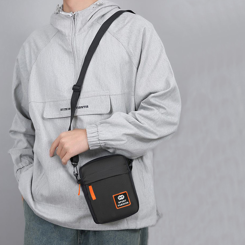 Borsa a tracolla sportiva da u - Travel Accessories Tech recensione e prezzo