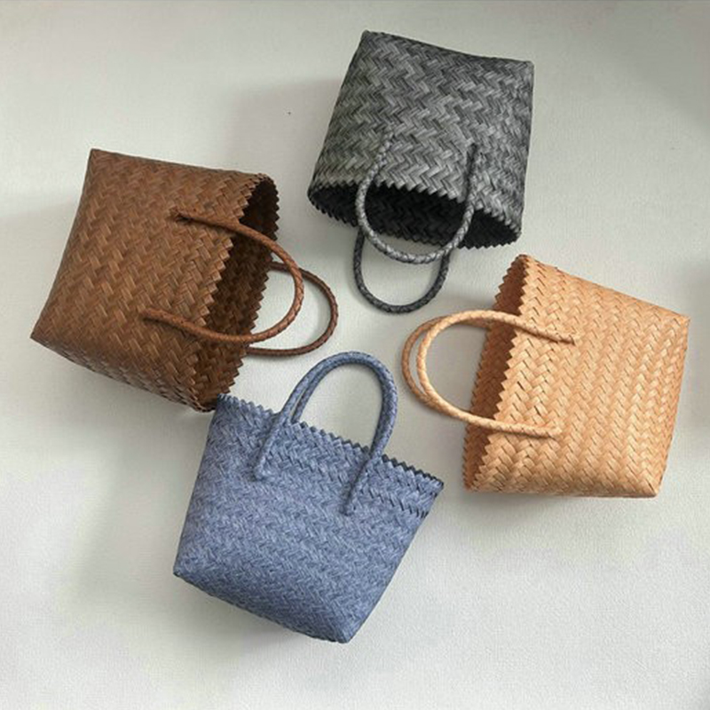 Borsa tessuta fatta a mano di  - Travel Accessories Gift Basket recensione e prezzo